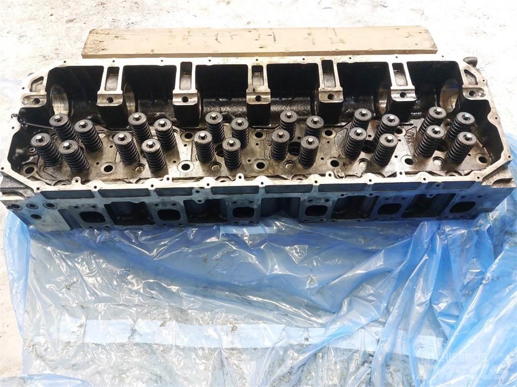 Case IH 9120 Engines