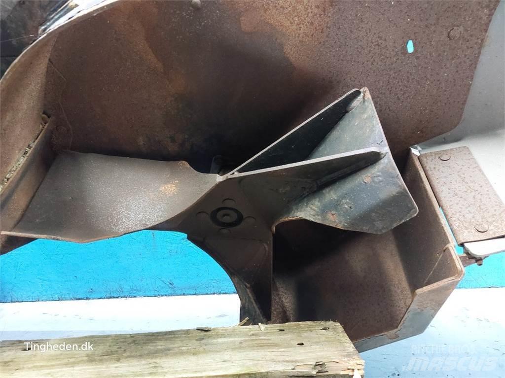 Case IH 9120 Combine harvester accessories