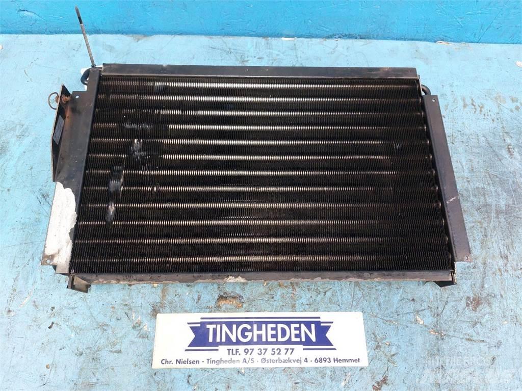 Case IH MXM 190 Radiators