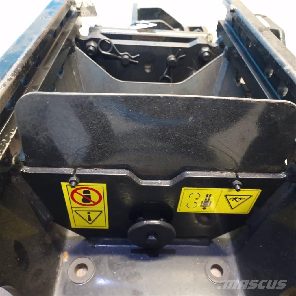 CASE Luxxum 120 Other tractor accessories