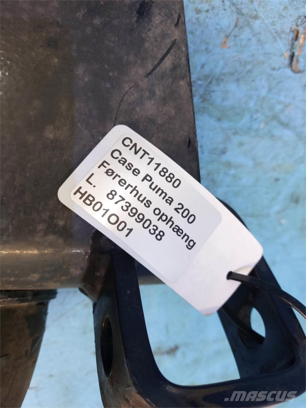 CASE Puma 200 Cabins and interior