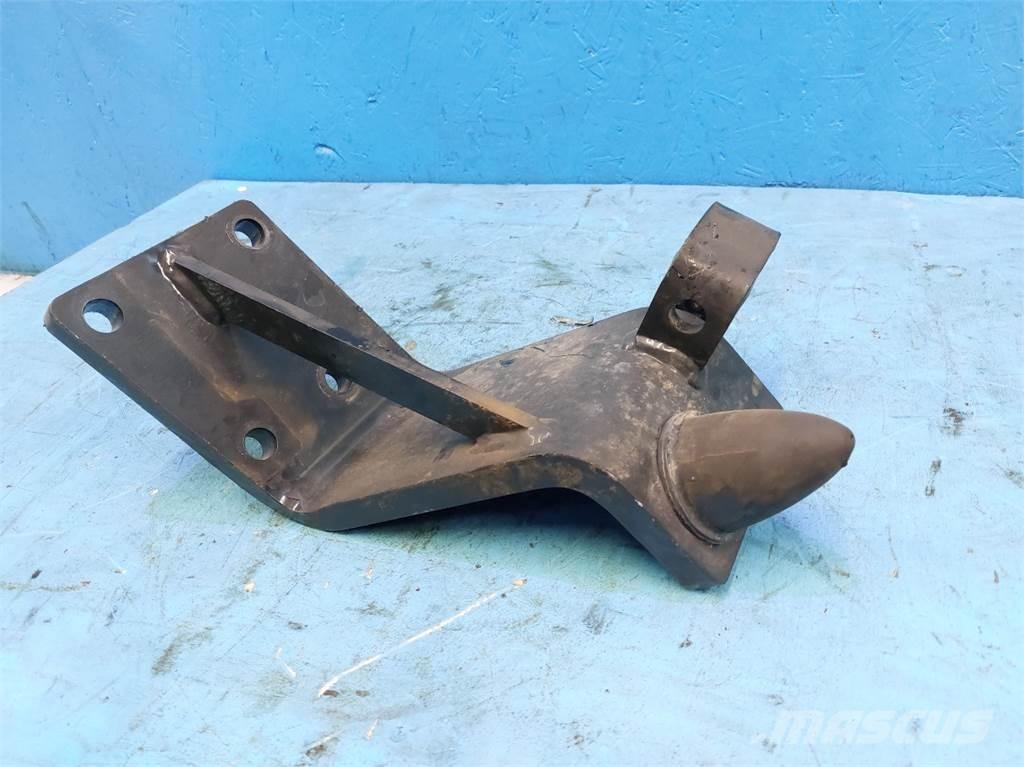 CASE Puma 200 Cabins and interior