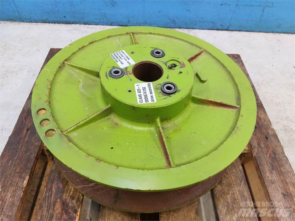 CLAAS Lexion 420 Farm machinery