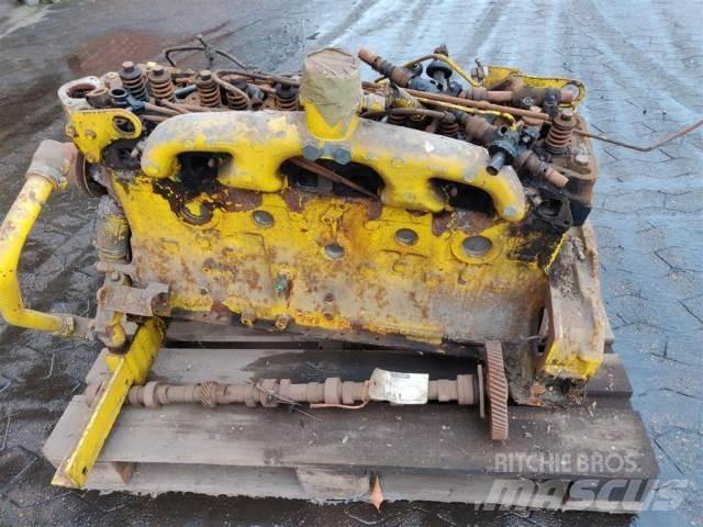 Ford 2715E Engines