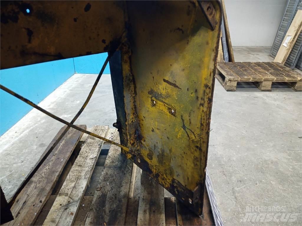 Ford 550 Screening buckets