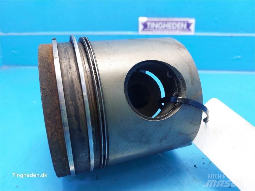 Ford 678 HT Engines