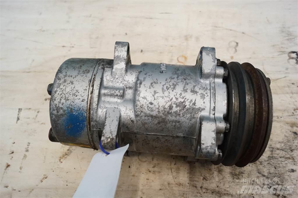Ford 8630 Radiators