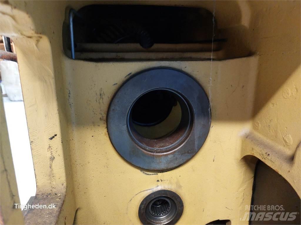Ford 8870 Transmission