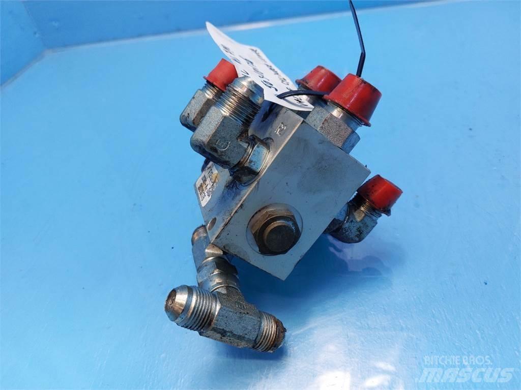 Gehl AL750 Hydraulics