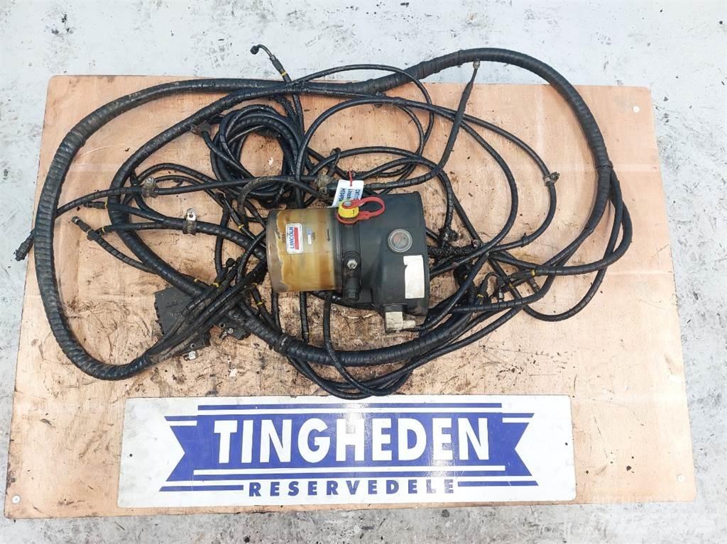Gehl Lincoln Hydraulics