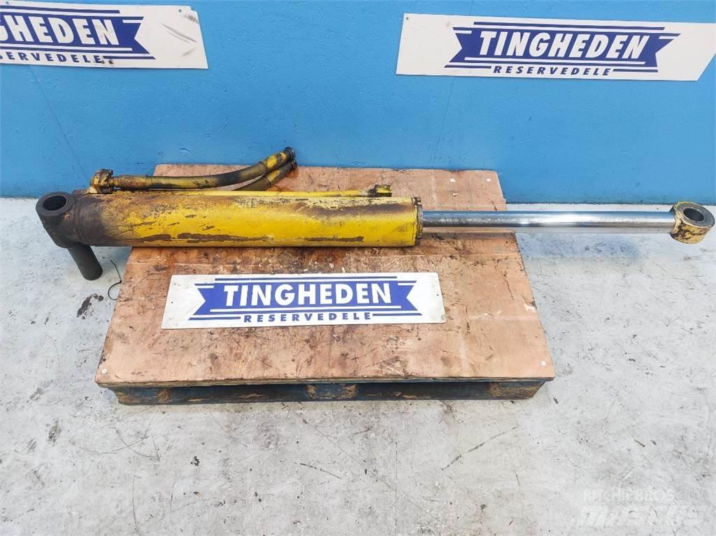  Hannonag 44C Booms and arms