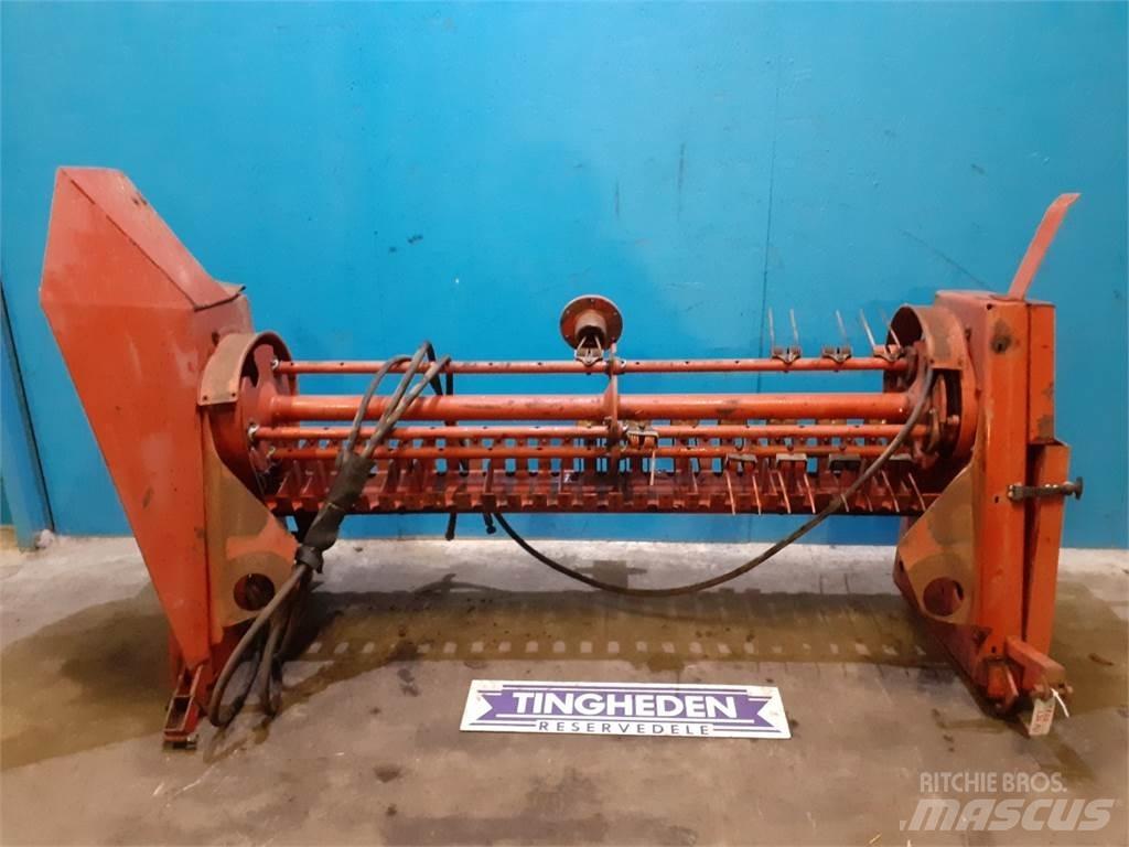Hesston 4700 Farm machinery