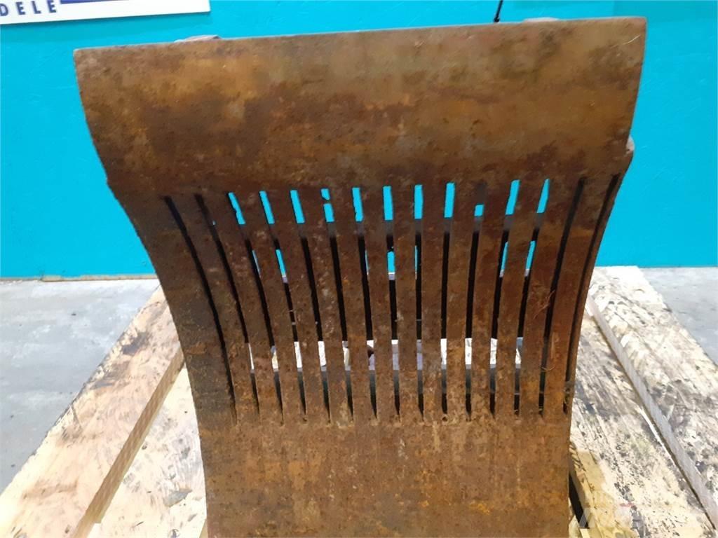 Hesston 4700 Combine harvester accessories
