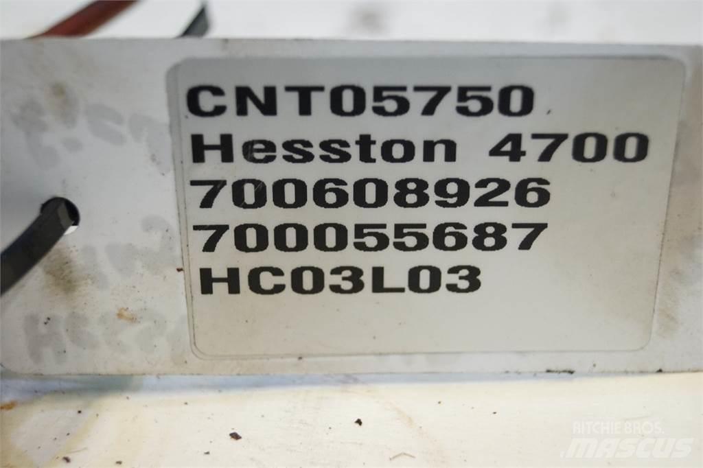 Hesston 4700 Bale clamps