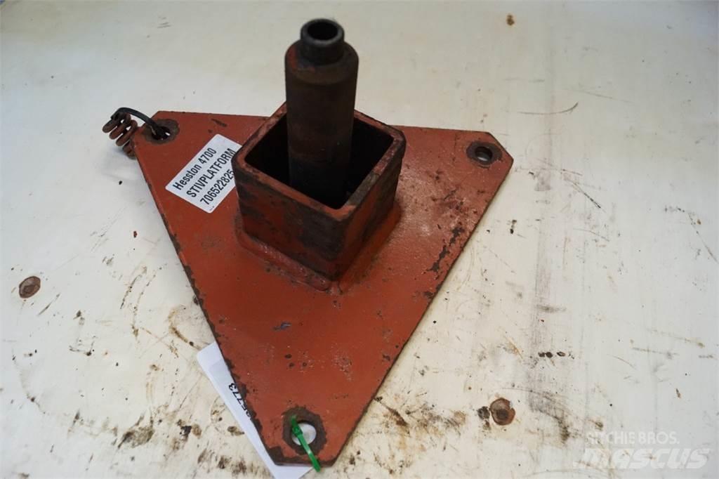 Hesston 4700 Other tractor accessories