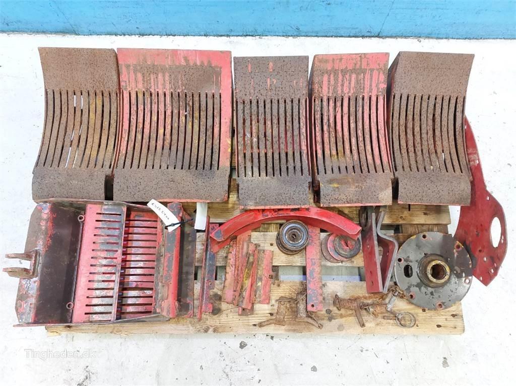 Hesston 4700 Combine harvester accessories