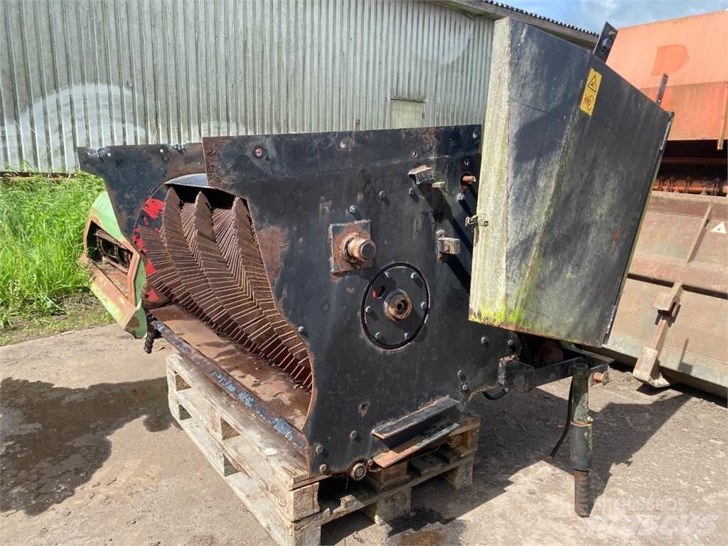 Hesston 4860 Combine harvester accessories