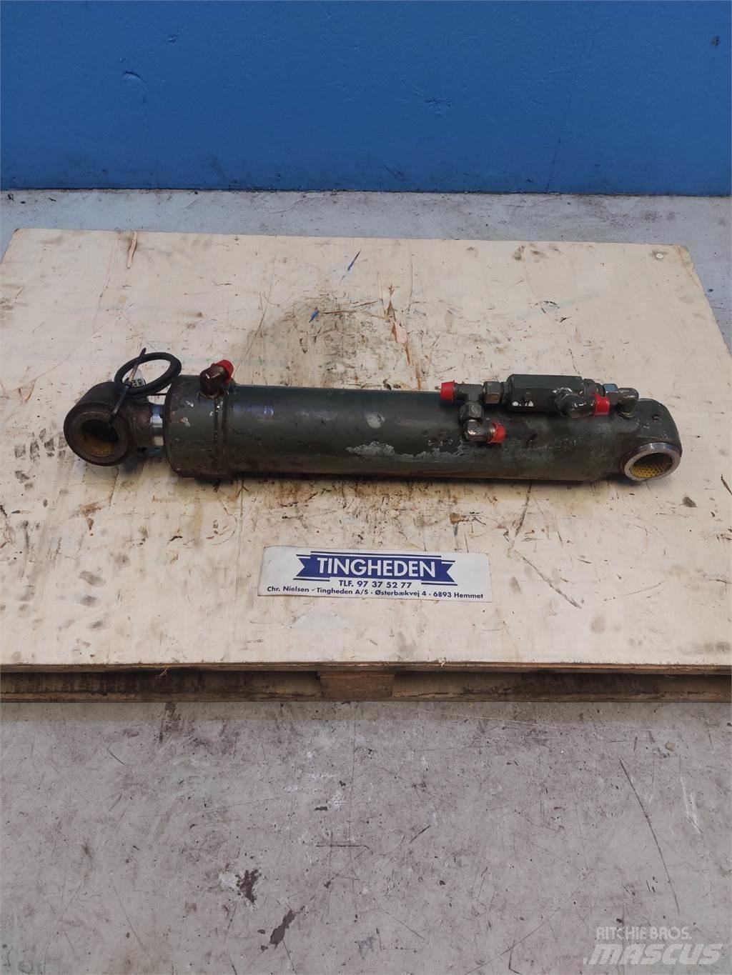 Hydrema 806 Other components