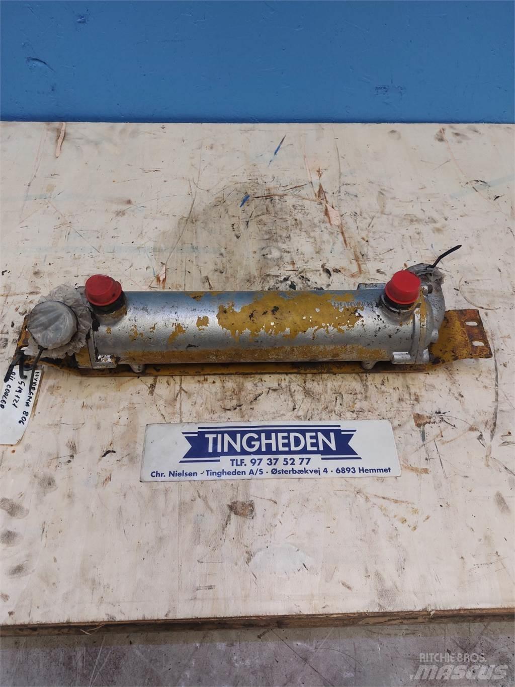 Hydrema 806 Radiators