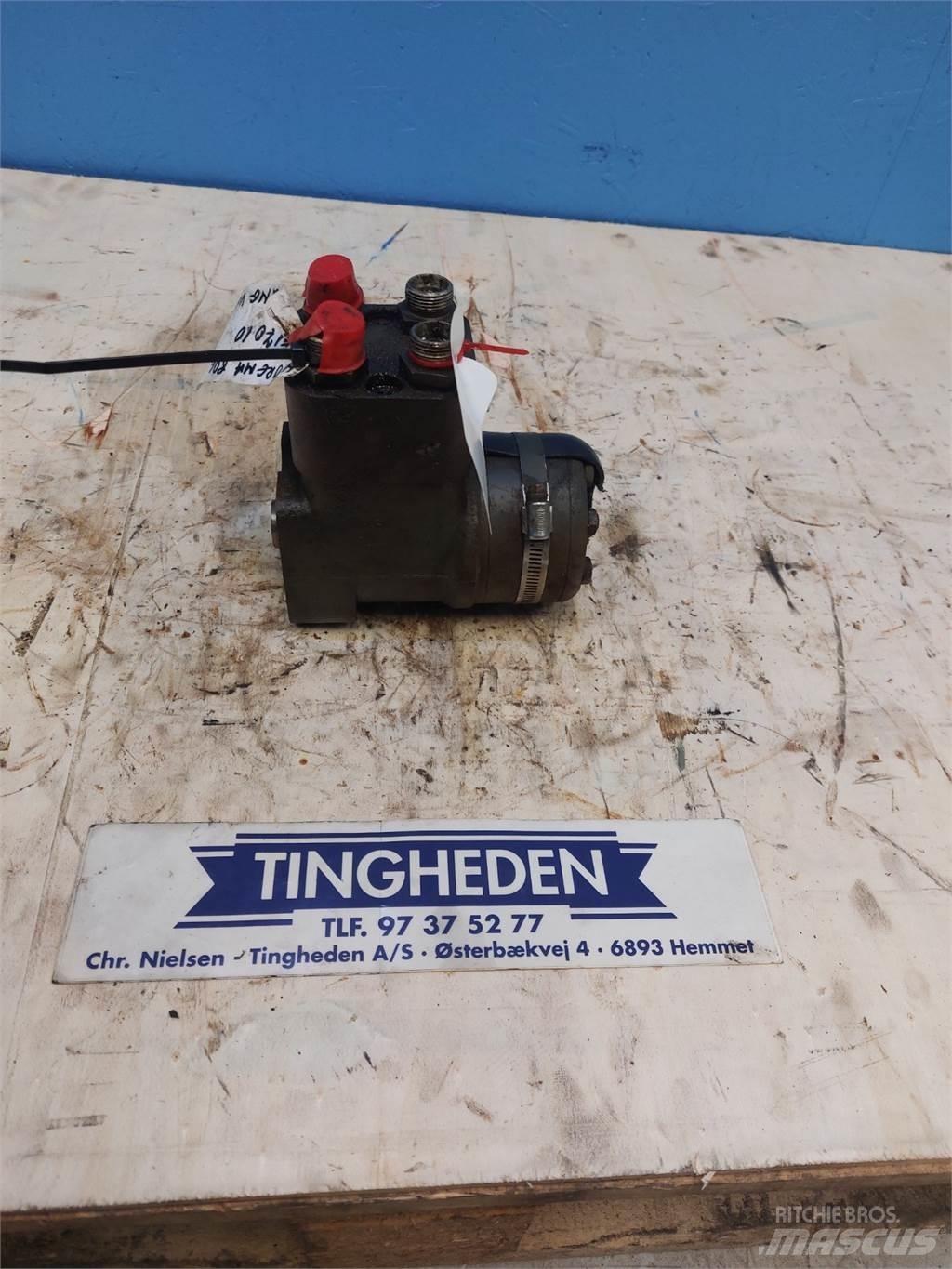 Hydrema 806 Axles