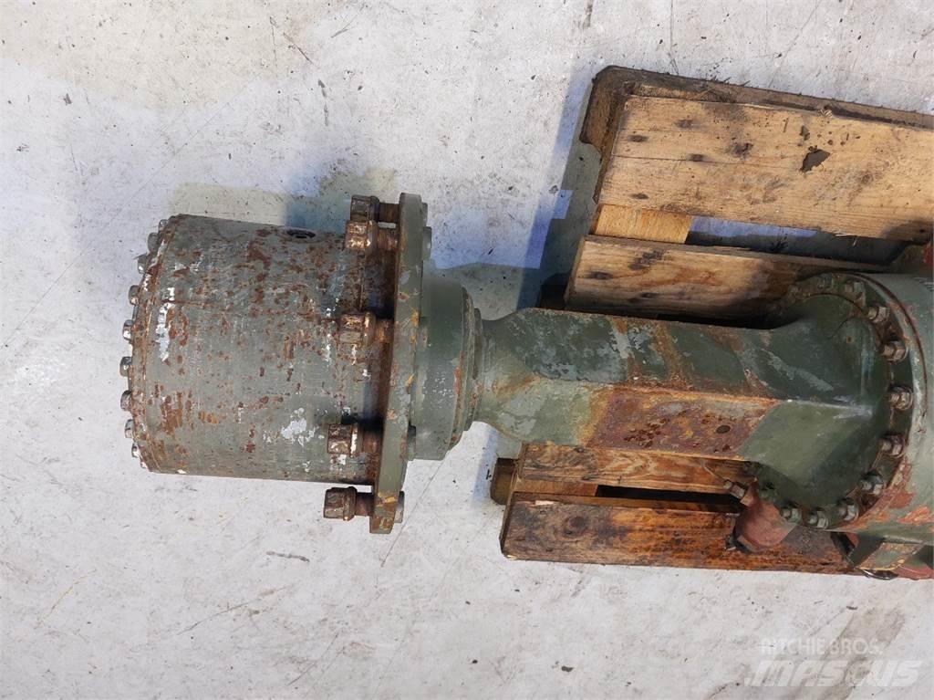 Hydrema 806 Axles