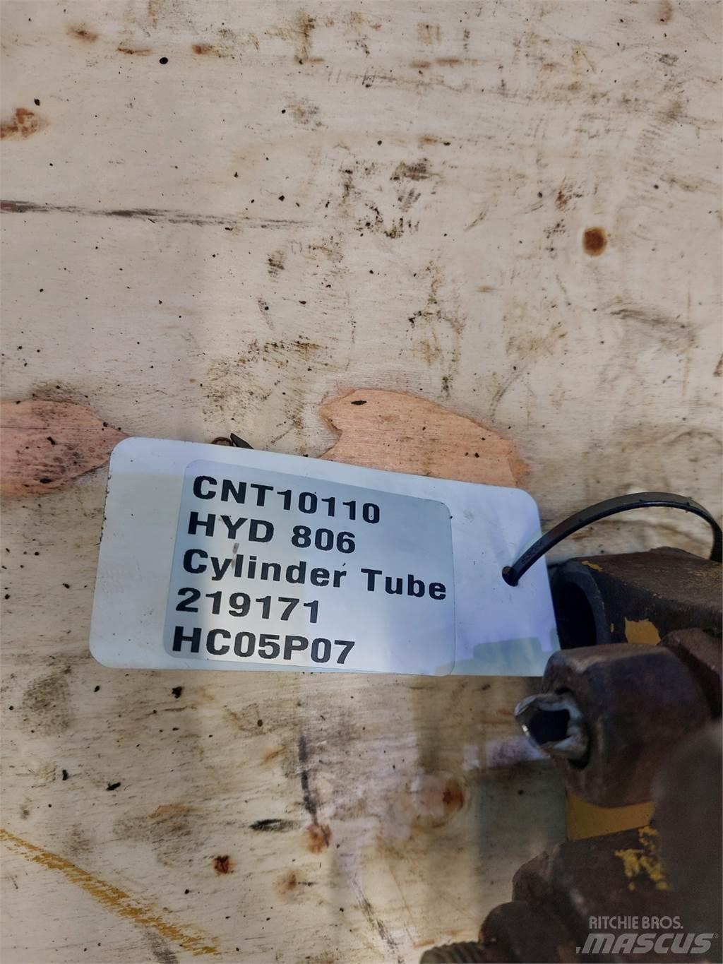 Hydrema 806 Hydraulics