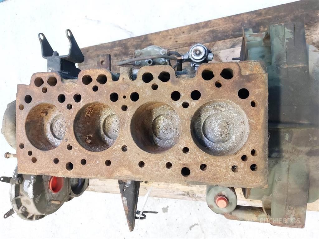 Hydrema 806 Engines