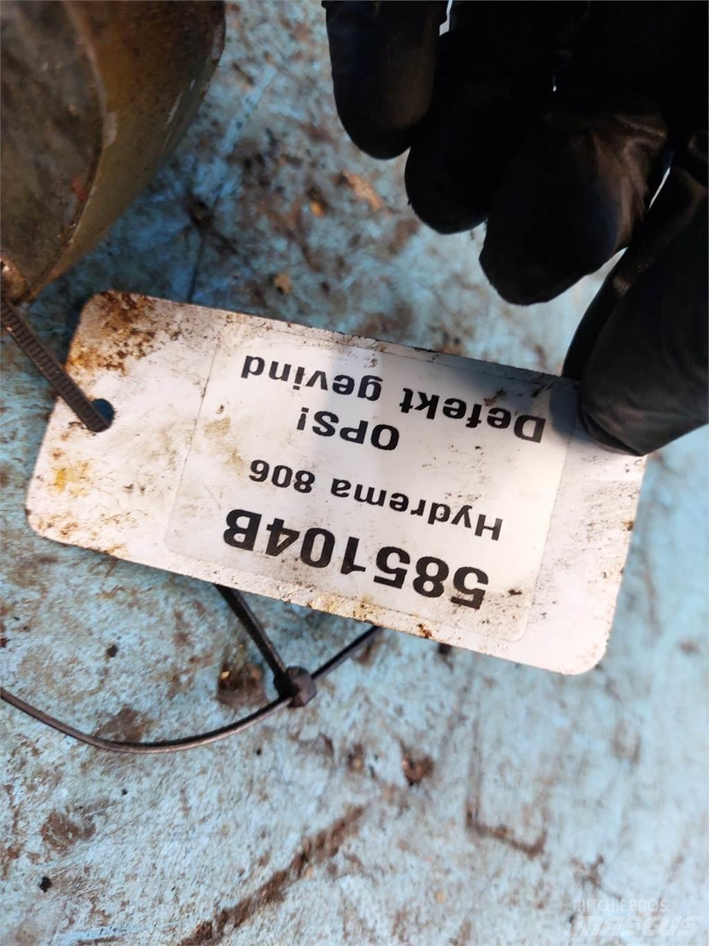 Hydrema 806 Electronics