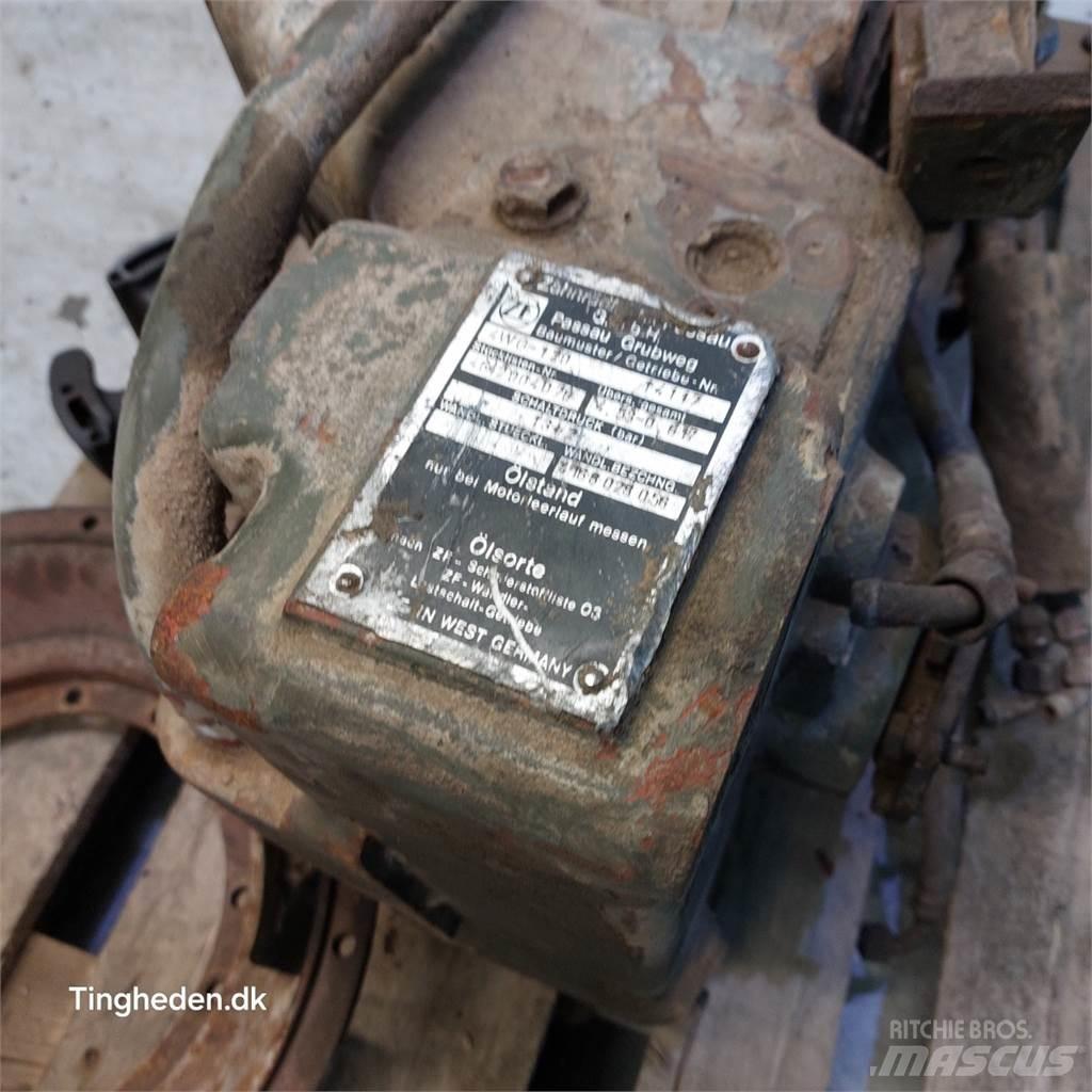 Hydrema 806 Transmission