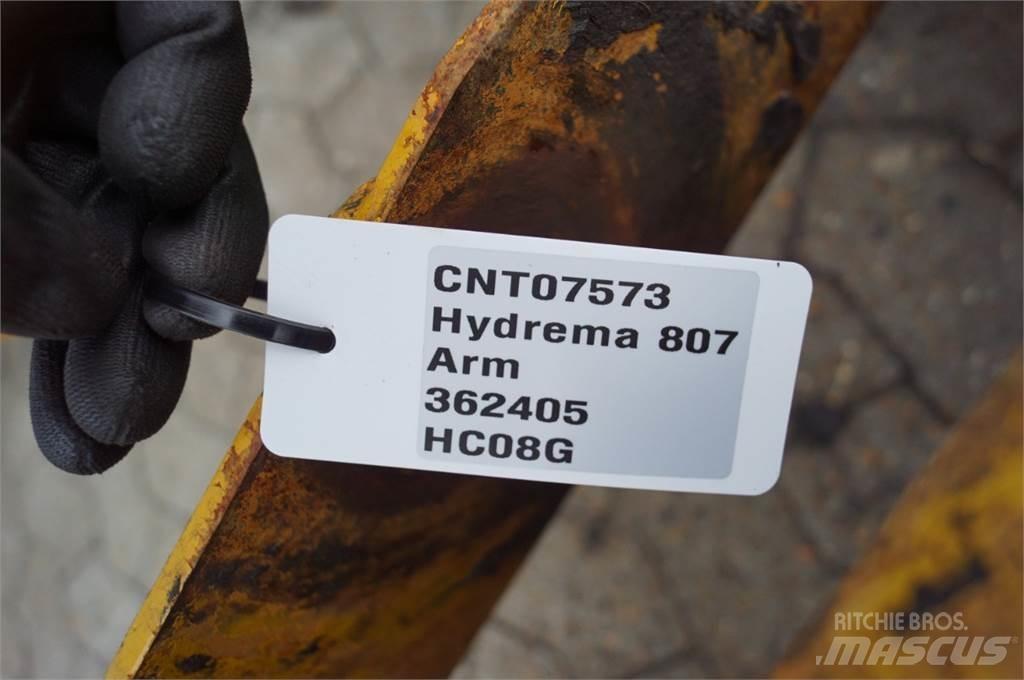 Hydrema 807 Booms and arms