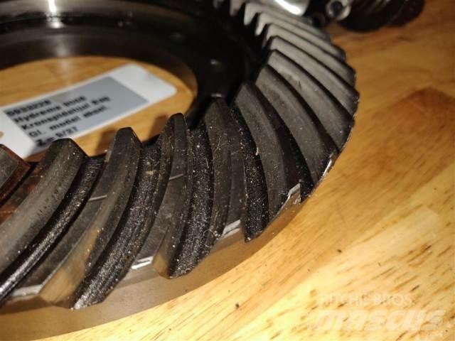 Hydrema 906B Axles