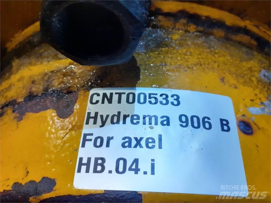 Hydrema 906B Axles