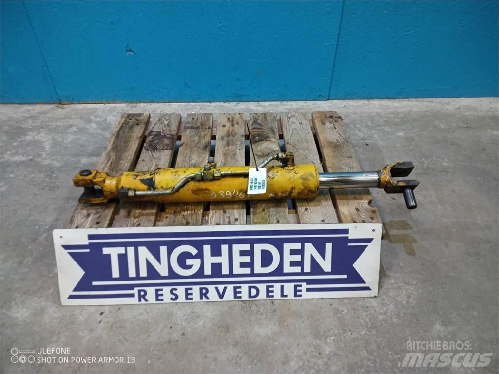 Hydrema 906B Axles