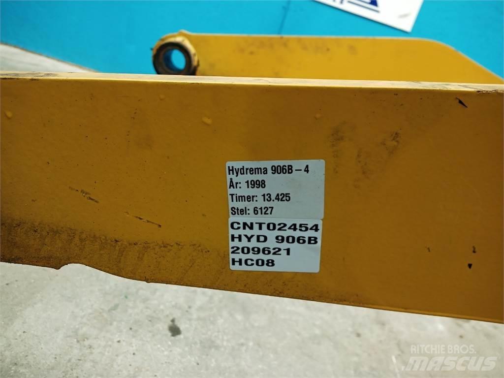 Hydrema 906B Booms and arms