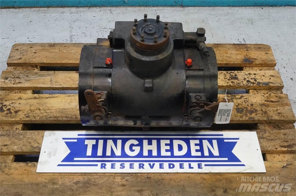 Hydrema 906B Axles