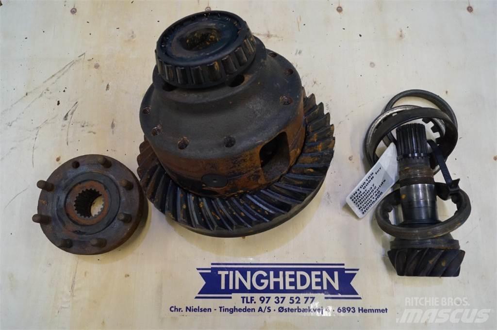 Hydrema 906B Axles