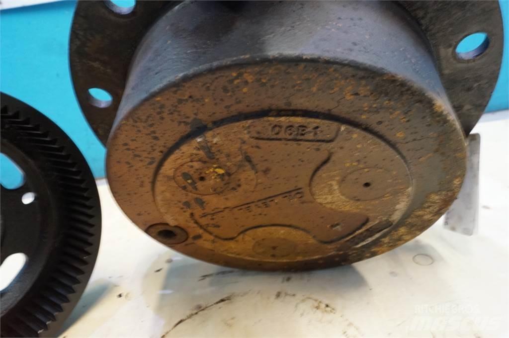 Hydrema 906B Axles