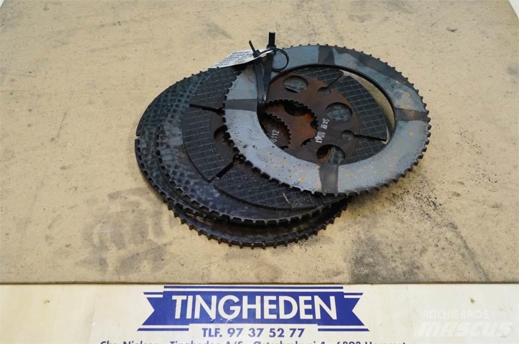 Hydrema 906B Axles
