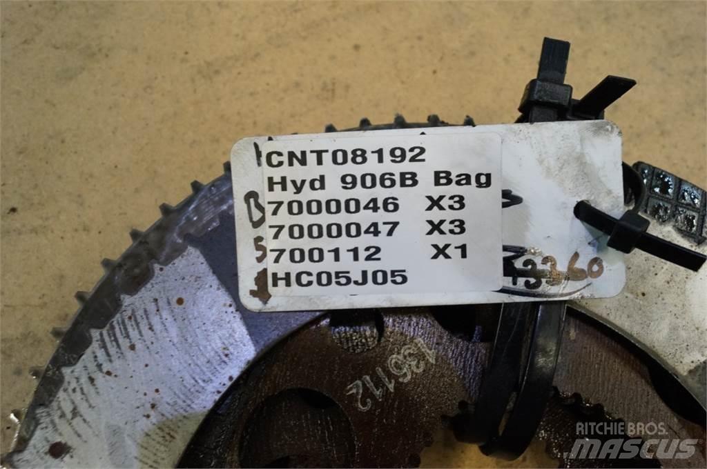 Hydrema 906B Axles