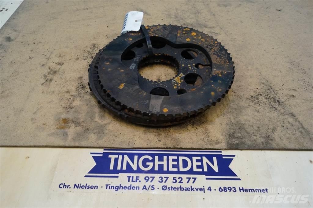 Hydrema 906B Axles