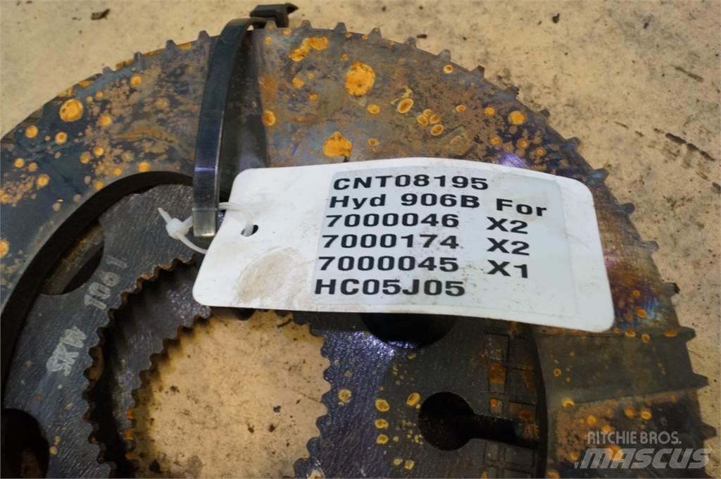Hydrema 906B Axles