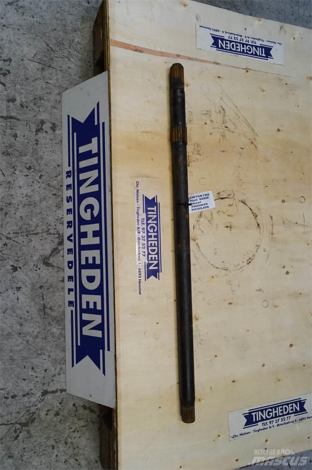 Hydrema 906B Axles