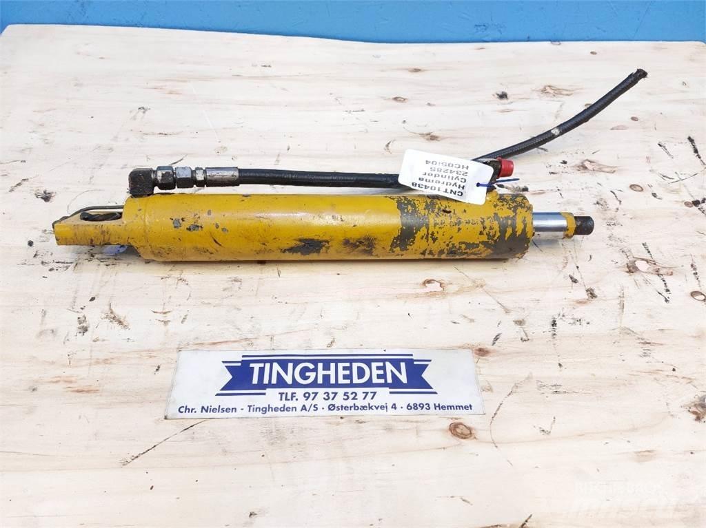 Hydrema 906B Axles