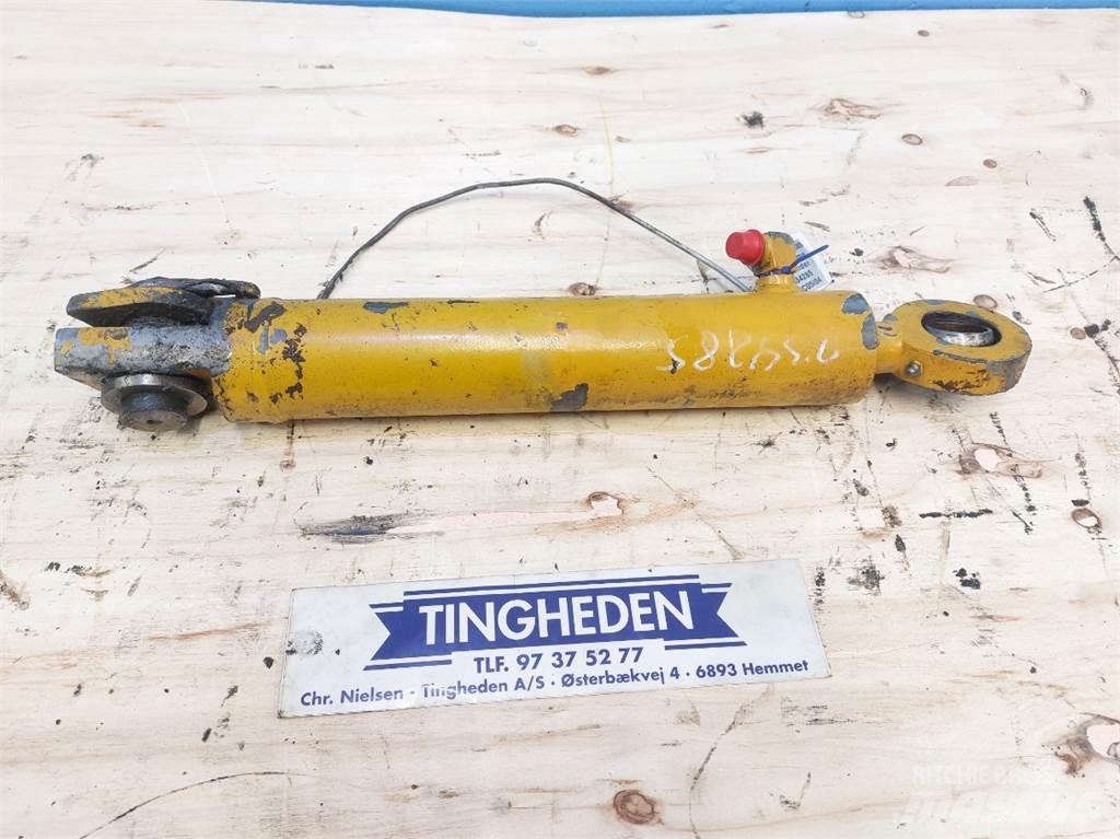 Hydrema 906B Axles