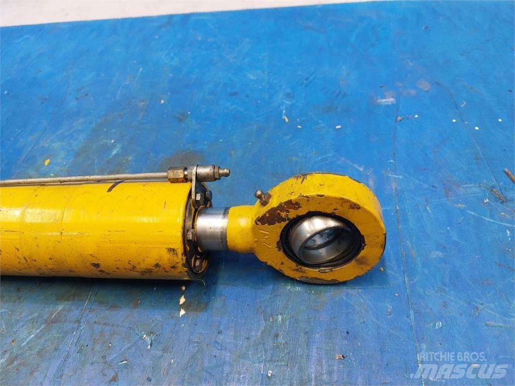 Hydrema 906B Axles