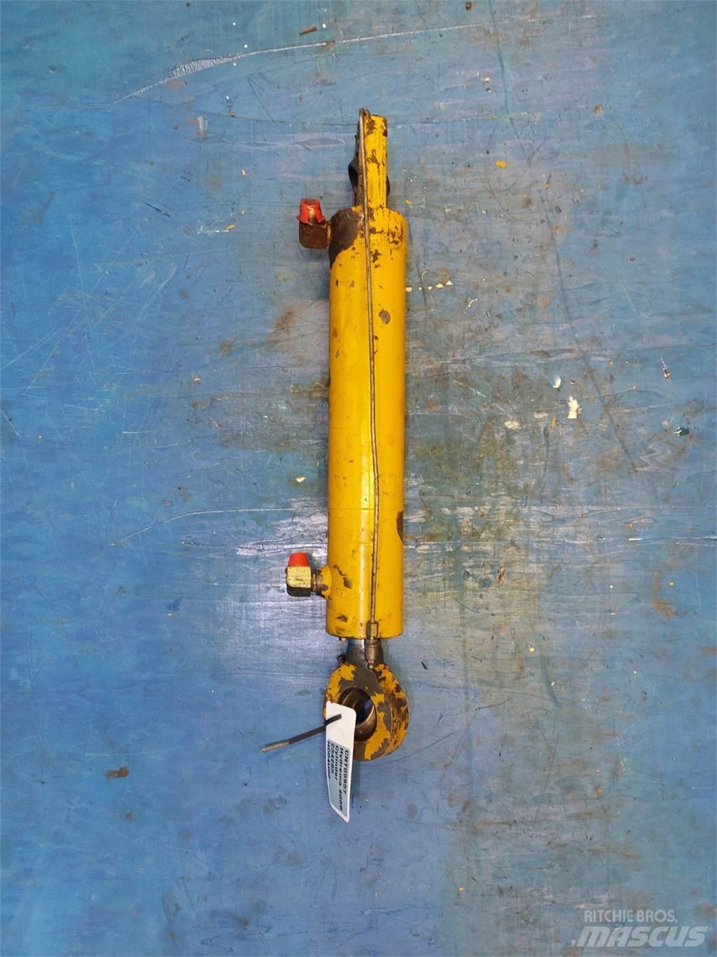 Hydrema 906B Axles