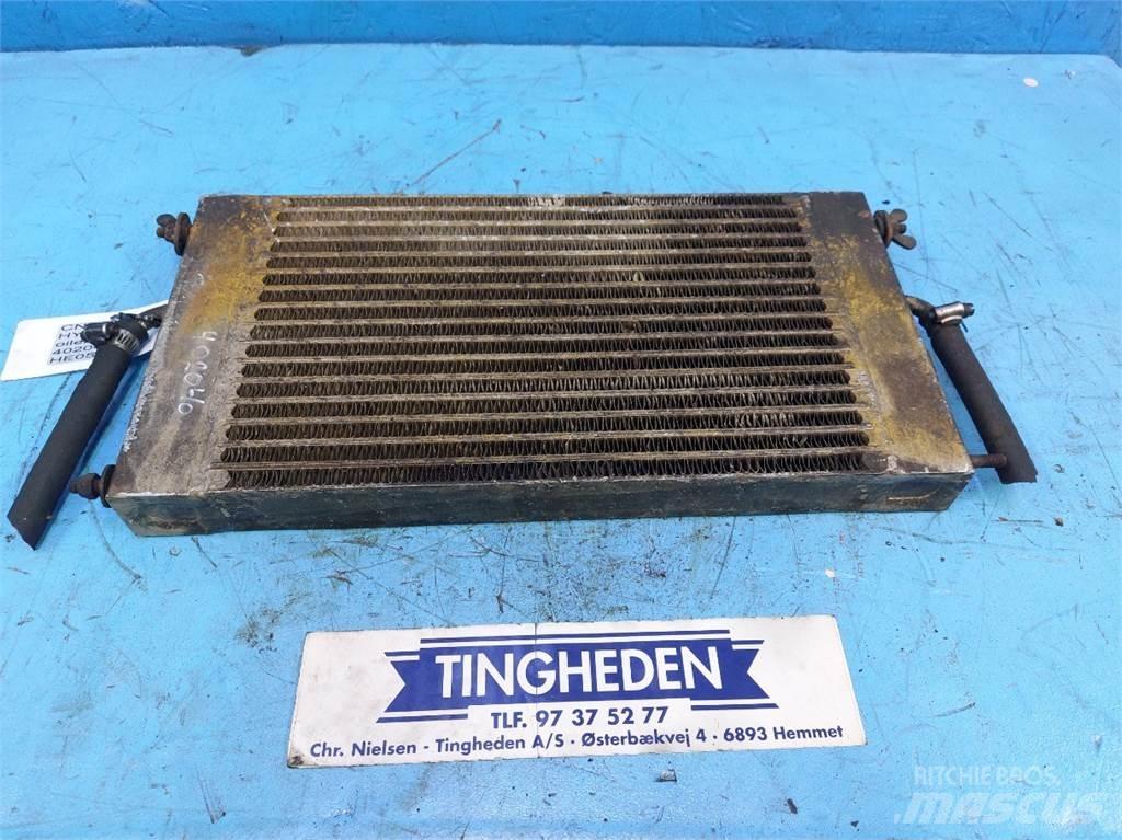 Hydrema 906B Radiators