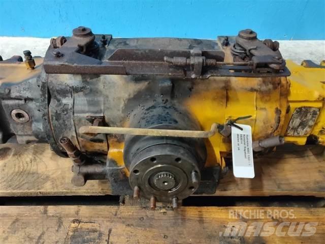 Hydrema 906C Axles