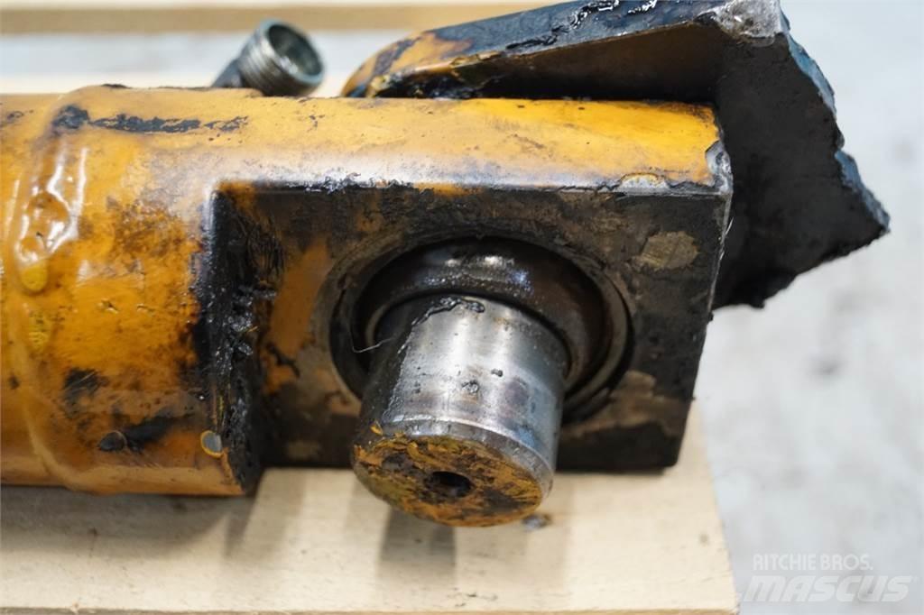 Hydrema 906C Axles