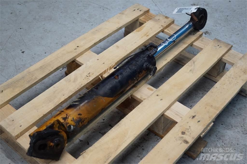 Hydrema 906C Axles